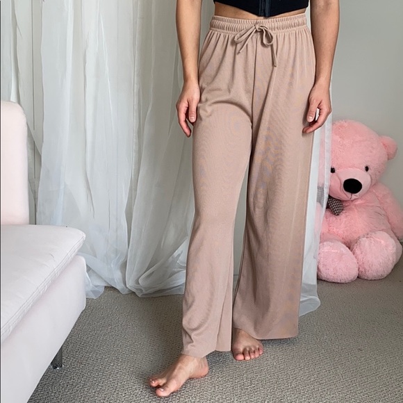 π 2 for $30 Wide Leg Lounge Pants - Picture 5 of 5